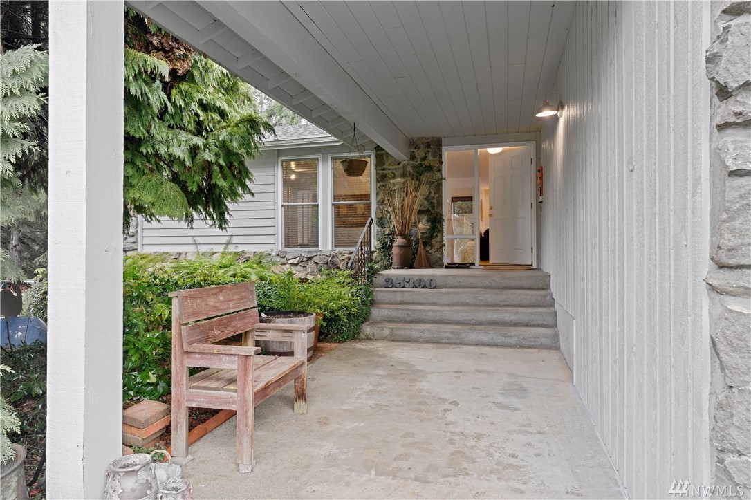 Listing photo of 25300 Mountain Dr, Arlington