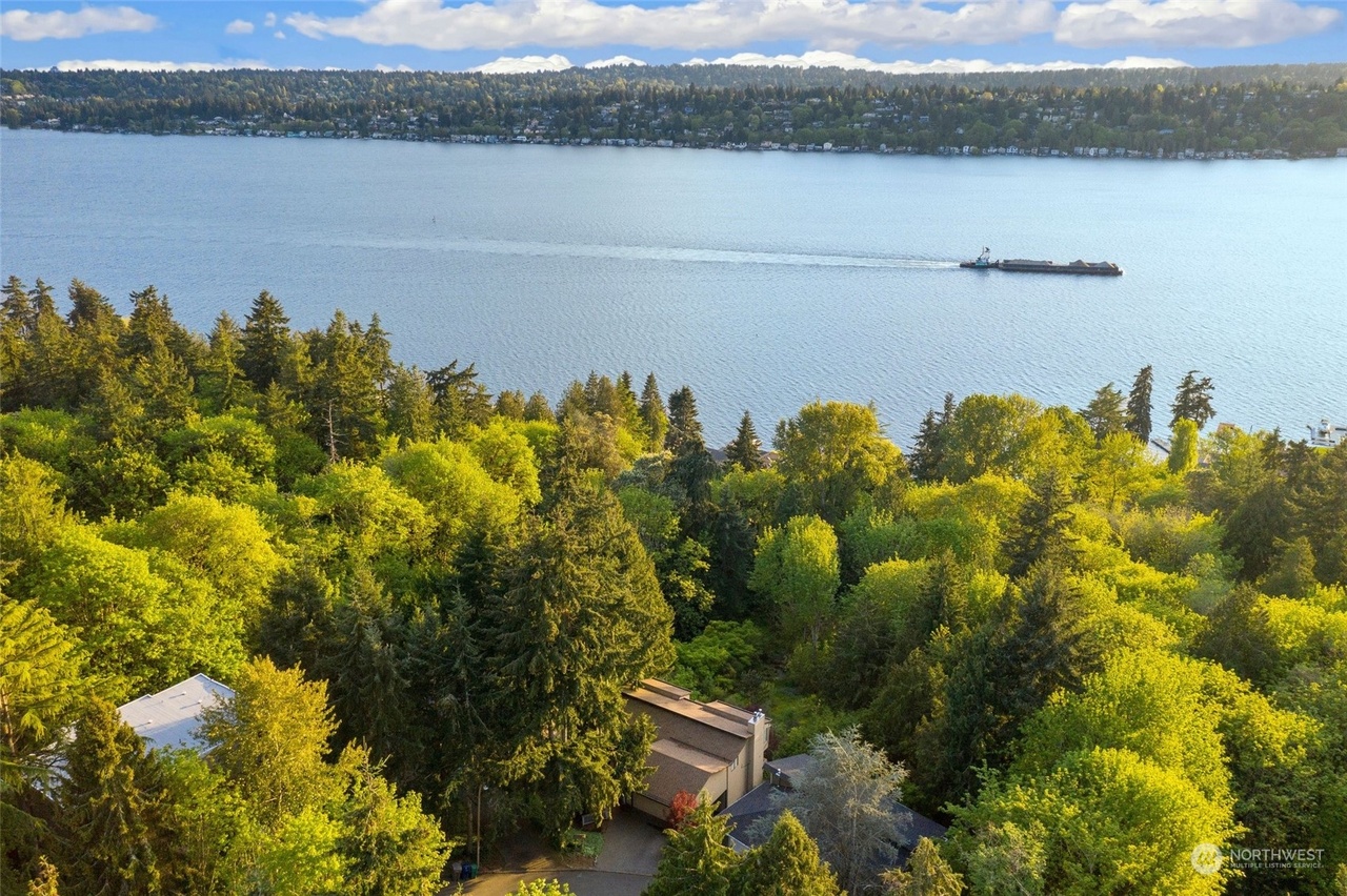 Listing photo of 13404 64th Terr NE, Kirkland