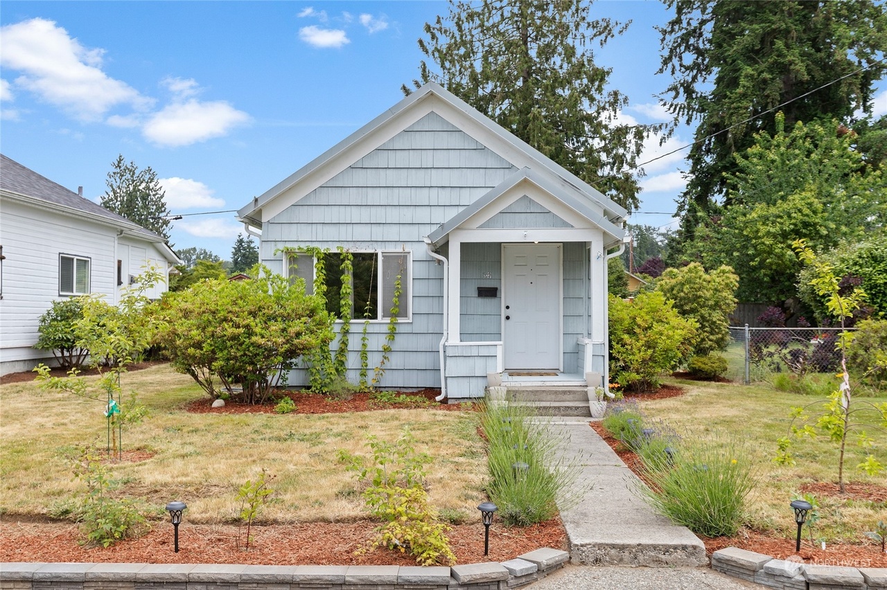 Listing photo of 341 S Sams St, Monroe